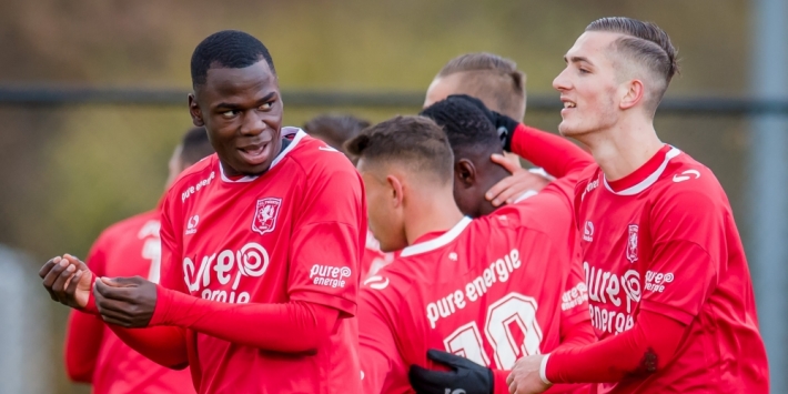 Contractnieuws bij Twente, NAC-goalie (13) naar PSV