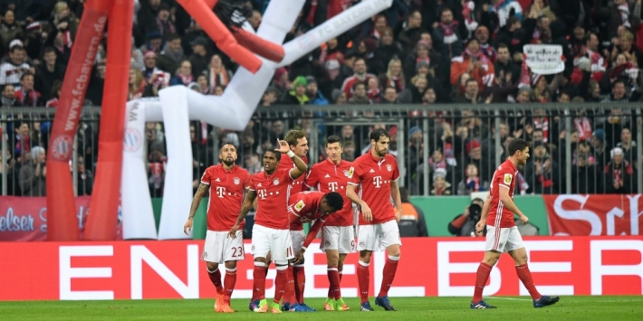 Robben knikt Bazoer uit de beker, Gladbach bij de laatste acht