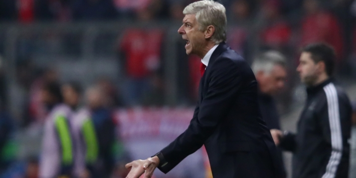 Wenger reageert op 'Wexit'-protest: "Ik geef het maximale"