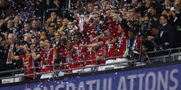 Ibrahimovic kopt Man United naar League Cup-winst