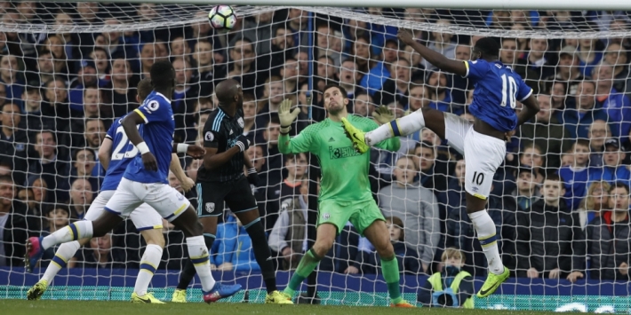 Koeman wint, King van schlemiel tot held bij Bournemouth