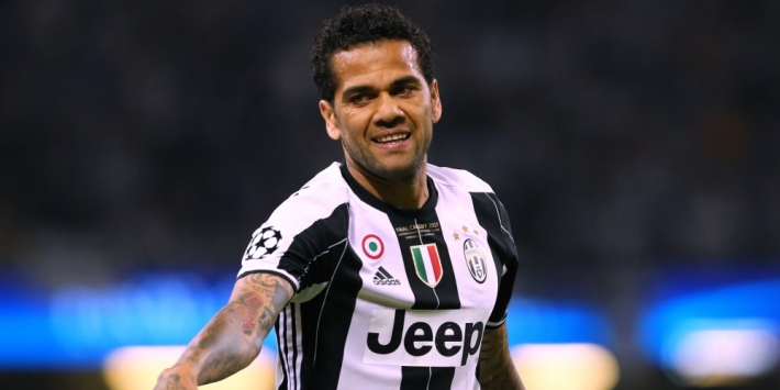 Juventus bevestigt vertrek Dani Alves na één seizoen