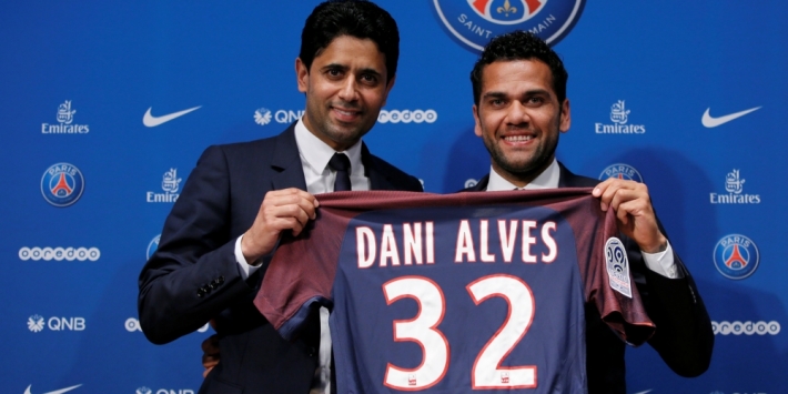 Verrassend: Alves niet naar ManCity, maar naar PSG