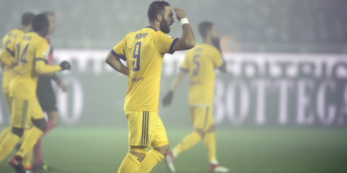 Juventus dankzij Buffon en Higuaín op weg naar finale