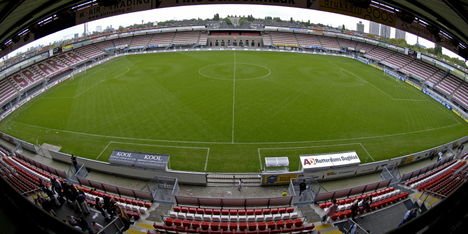 Sparta test middenvelder van Internazionale