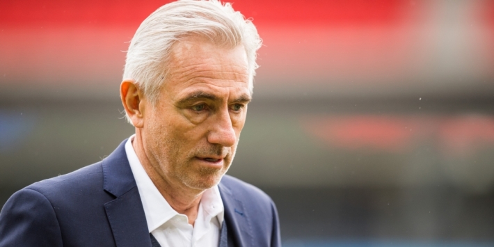 Van Marwijk verliest weer en ziet WK verder uit zicht verdwijnen