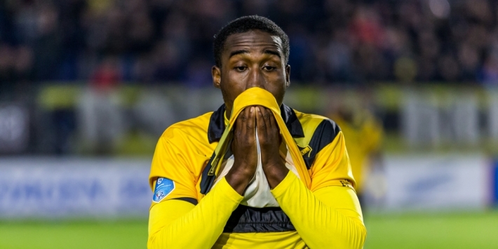 Telstar legt spits Sprangers (21) voor twee seizoenen vast