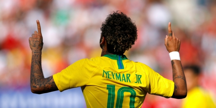 Neymar helpt Brazilië aan kleine oefenzege op Uruguay
