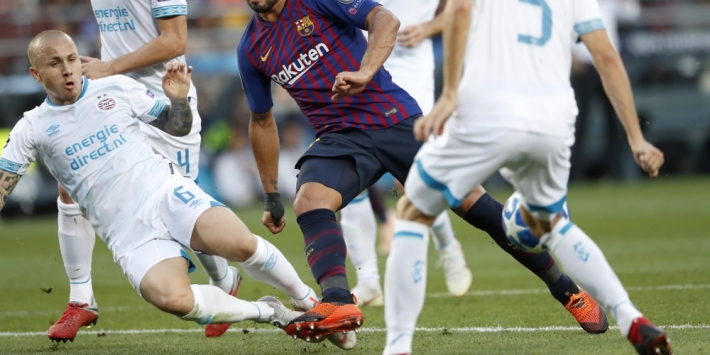 Suárez hoopt door rust te nemen van knieklachten af te komen