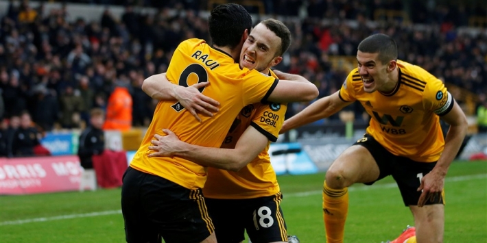 Wolverhampton verdubbelt transferrecord bijna voor Jiménez