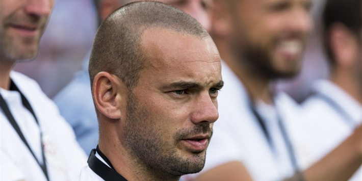 Sneijder steunt Derksen in racisme-boycot rondom Oranje