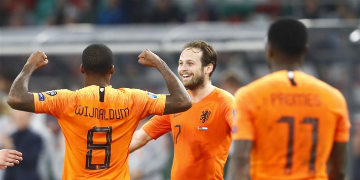 Dubbelslag Wijnaldum helpt matig Oranje aan grote stap naar EK