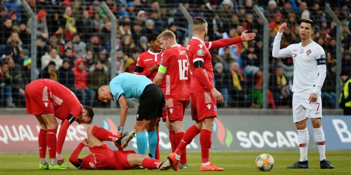 Beslissing Groep B: Portugal naar EK, Servië naar play-offs