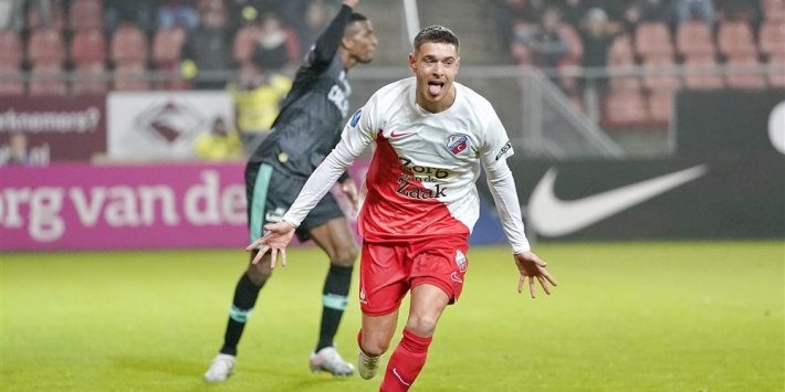 Peterson scoort bij Eredivisie-rentree: "Hiervoor ben ik gekomen"