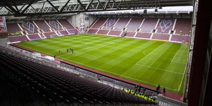 Hearts vraagt spelers en staf 50 procent loon in te leveren