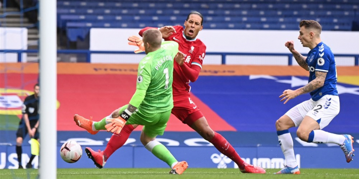 Ancelotti: "Pickford aangeslagen door de blessure van Van Dijk"