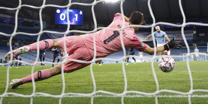 Man City komt achterstand te boven en klopt FC Porto