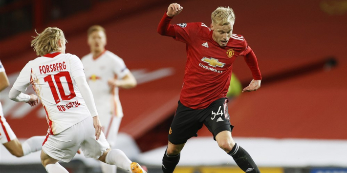 Ruime zege Van de Beek, Luuk de Jong matchwinner