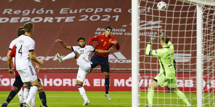 Ontketend Spanje leidt Duitsland met Max naar slachtbank: 6-0 (!)