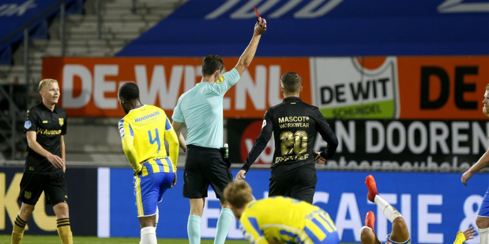 Heerenveen geeft zege weg na rode kaart voor Dewaele