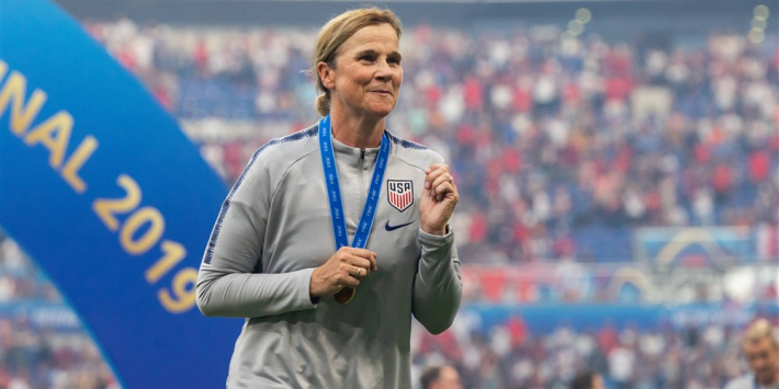 USA-succescoach Ellis sluit opvolging Wiegman vooraf niet uit