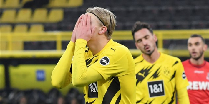 Video: doelpuntengod Haaland mist voor open goal