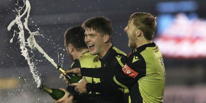 Engelse amateurs loten Spurs: "Het was een gekkenhuis"