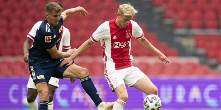 Ajax legt doorgebroken De Waal (18) vast tot en met 2023