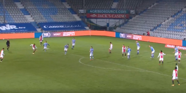 Video: Sontje Hansen laat keeper kansloos met fraaie uithaal