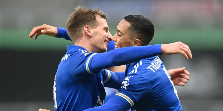 Leicester mag blijven dromen na benauwde zege