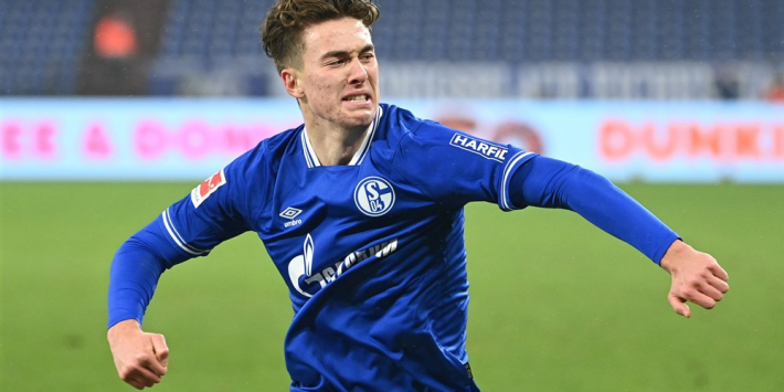 Jaar durende dramareeks Schalke voorbij na hattrick jeugdspeler