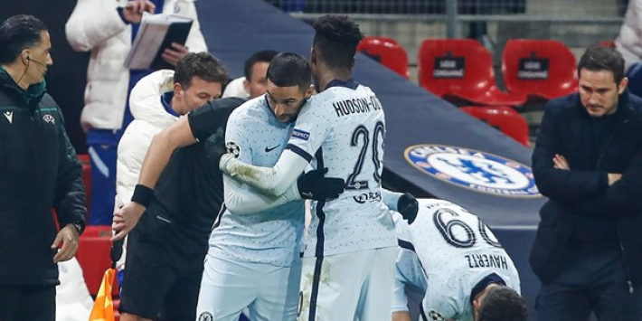 Hudson-Odoi voelt klik met Ziyech: "We kennen elkaars kracht"