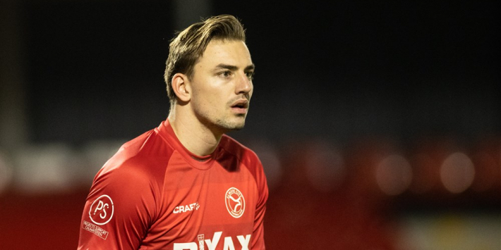 Almere City ziet toekomst in Woud en lijft hem definitief in
