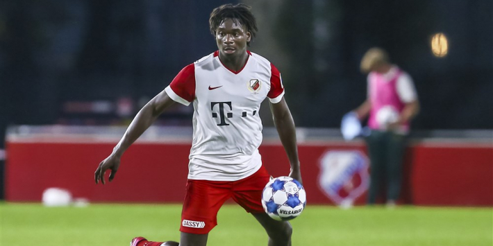 Talentvolle Utrecht-verdediger Mamengi maanden uit roulatie