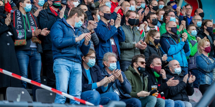 Eén persoon mogelijk besmet bij stadionexperiment Fieldlab