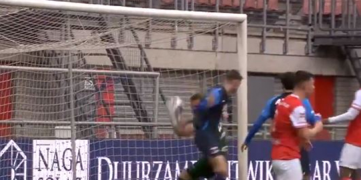 Video: knullige eigen goal Havekotte, doelman imiteert Zoet