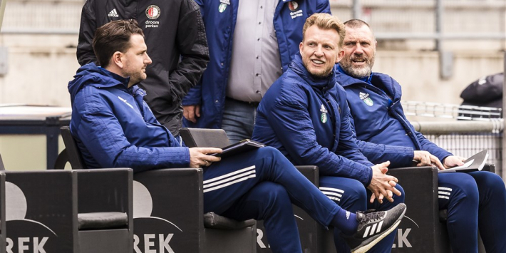 Kuyt waarschuwt Feyenoord-supporters: "Ik maak me zorgen"