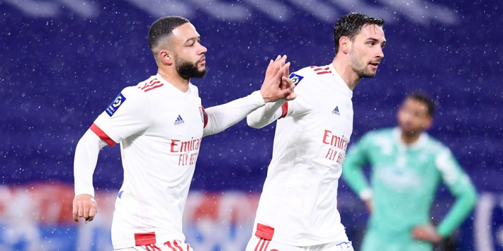 Memphis helpt Lyon met fraaie dubbelslag aan zege