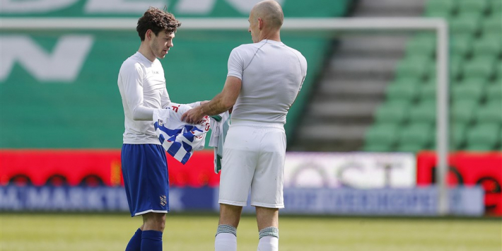 Van Bergen grijpt naast shirt Robben: "Hij zat te huilen in de bus"