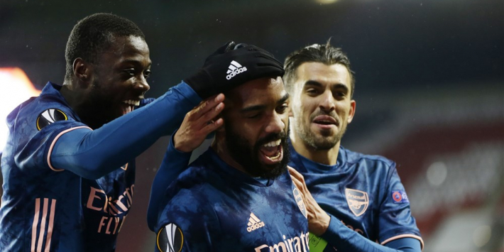 Arsenal halvefinalist na probleemloze avond in Praag