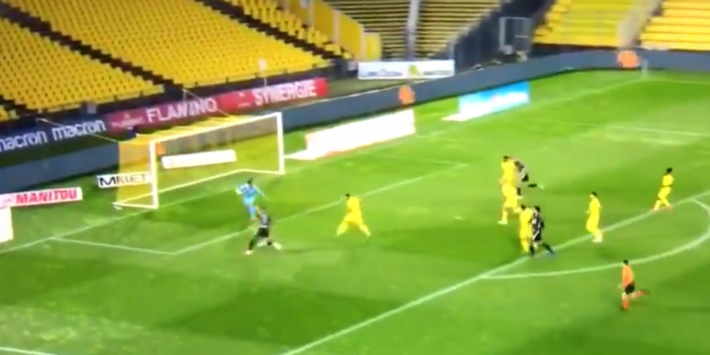 Video: Memphis scoort met prachtige voetbeweging