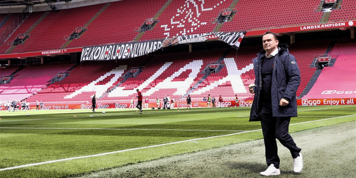 Overmars flirt met AZ'er Wijndal: "Zou een heel goede speler zijn"