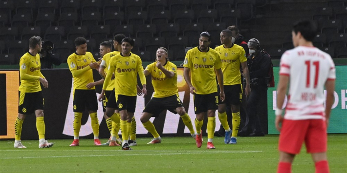 Dortmund houdt Leipzig van eerste hoofdprijs en pakt DFB-Pokal