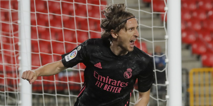 Real Madrid blijft koploper Atlético Madrid in de nek hijgen