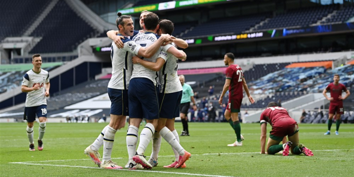 Kane 'strikes again' bij zege Spurs, Bergwijn blijft weer op de bank