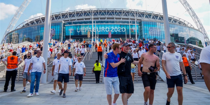 UEFA stelt onderzoek in naar ongeregeldheden EK-finale