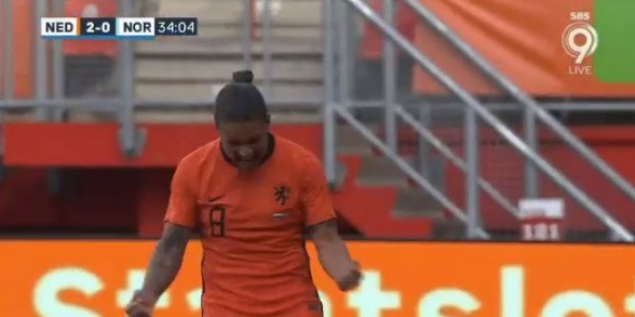 Video: Spitse schiet Oranje-vrije trap snoeihard in de kruising