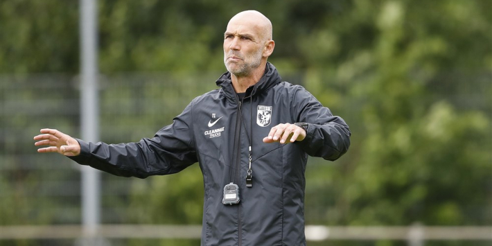 'Letsch weg bij Vitesse? Belgische club zet trainer op wensenlijst'