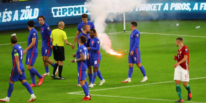 Apengeluiden in Hongarije; FA vraagt FIFA om actie