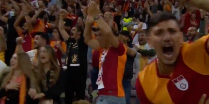 Bizar eigen doelpunt bij Galatasaray - Lazio gaat viraal